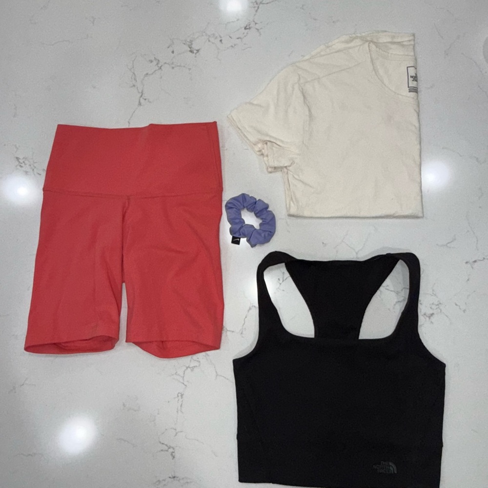 2x Nike 2x North Face workout bundle